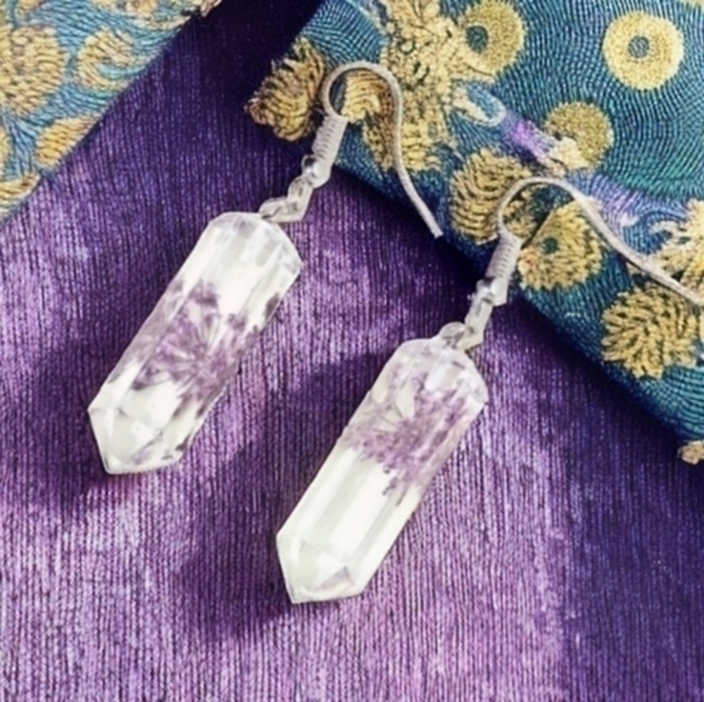 MODCLOTH ACRYLIC DRIED LAVENDER PRISM DROP EARRINGS 2